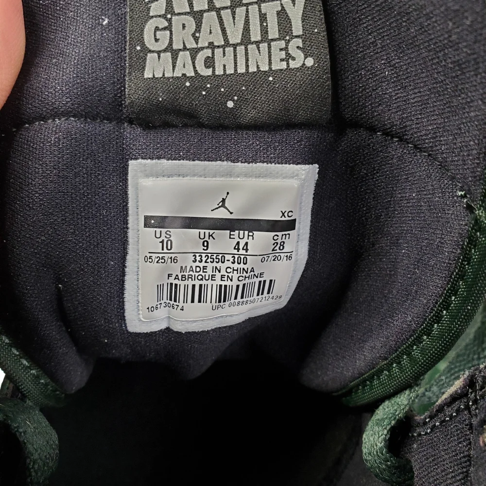 Size 10 Nike Air Jordan 1 Retro High Anti Gravity Grove Green Patent 332550-300 - Picture 13 of 16